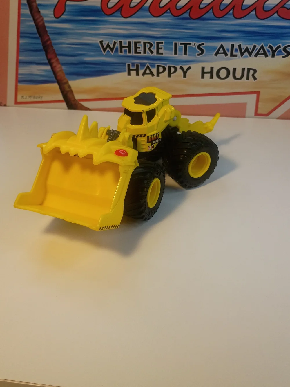 Monster Truck Dirt Squad Scoopz Yellow 1/64 Scale Pre-owned